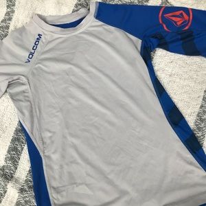 Boys Volcom UV protect. sun shirt size XL/ 14 Y